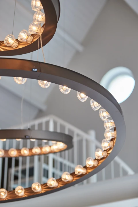 B-COVERED_20220623_B61I3301_Small