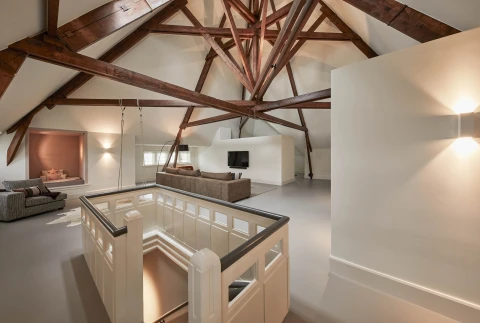 B-Covered_0853_verkleind