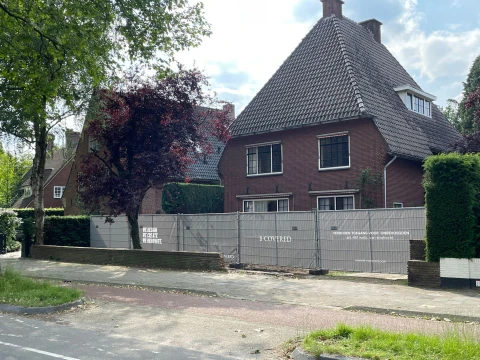 4a00bcb4-a9fc-4bec-8032-e585c440909e