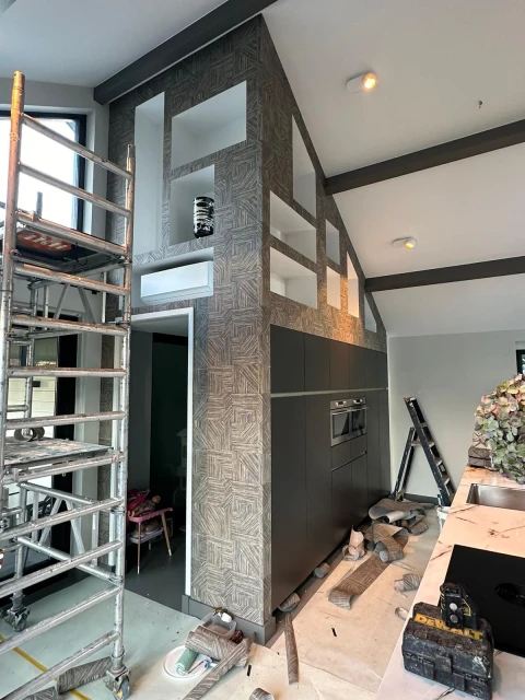 59560d9f-fbca-4996-80a9-b116744400cd