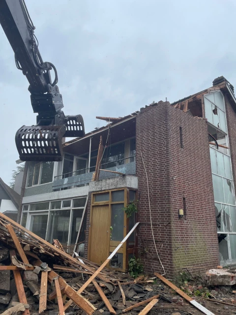 dbe6a7ad-1840-4c65-ad98-0765d7e61365