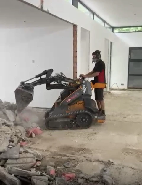 03f7ff71-6157-4bc2-bc6a-22f0dc1979c8